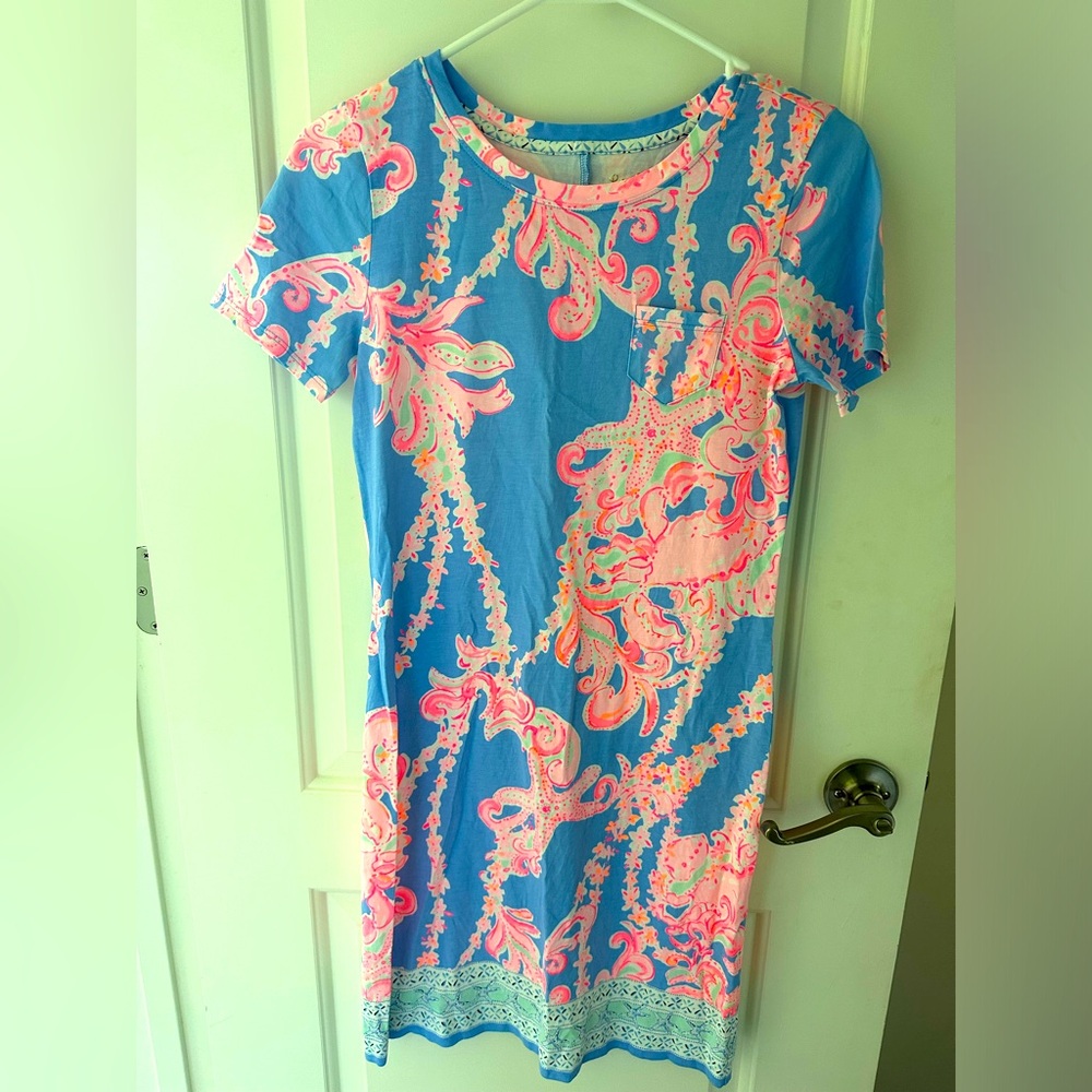 Lilly Pulitzer T-shirt pocket dress